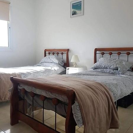 Armstrong Apartment Paralimni Esterno foto