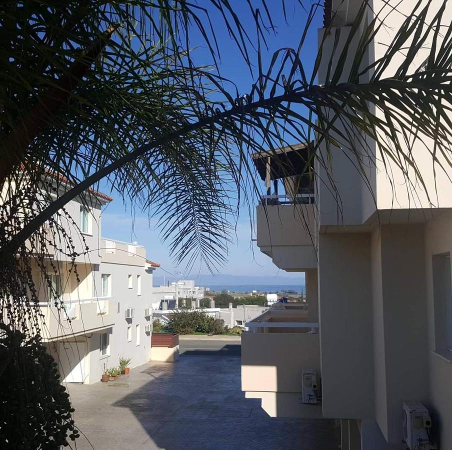 Armstrong Apartment Paralimni Esterno foto