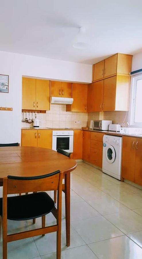 Armstrong Apartment Paralimni Esterno foto
